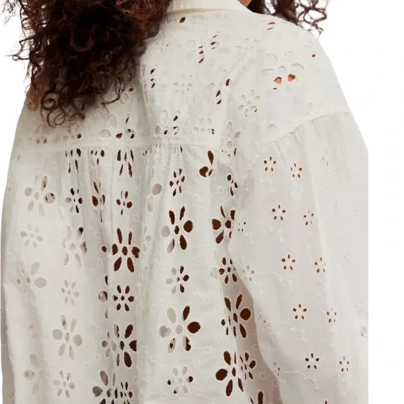 We The Free Mae Washed Eyelet Button Down Shirt size L - Picture 5 of 13